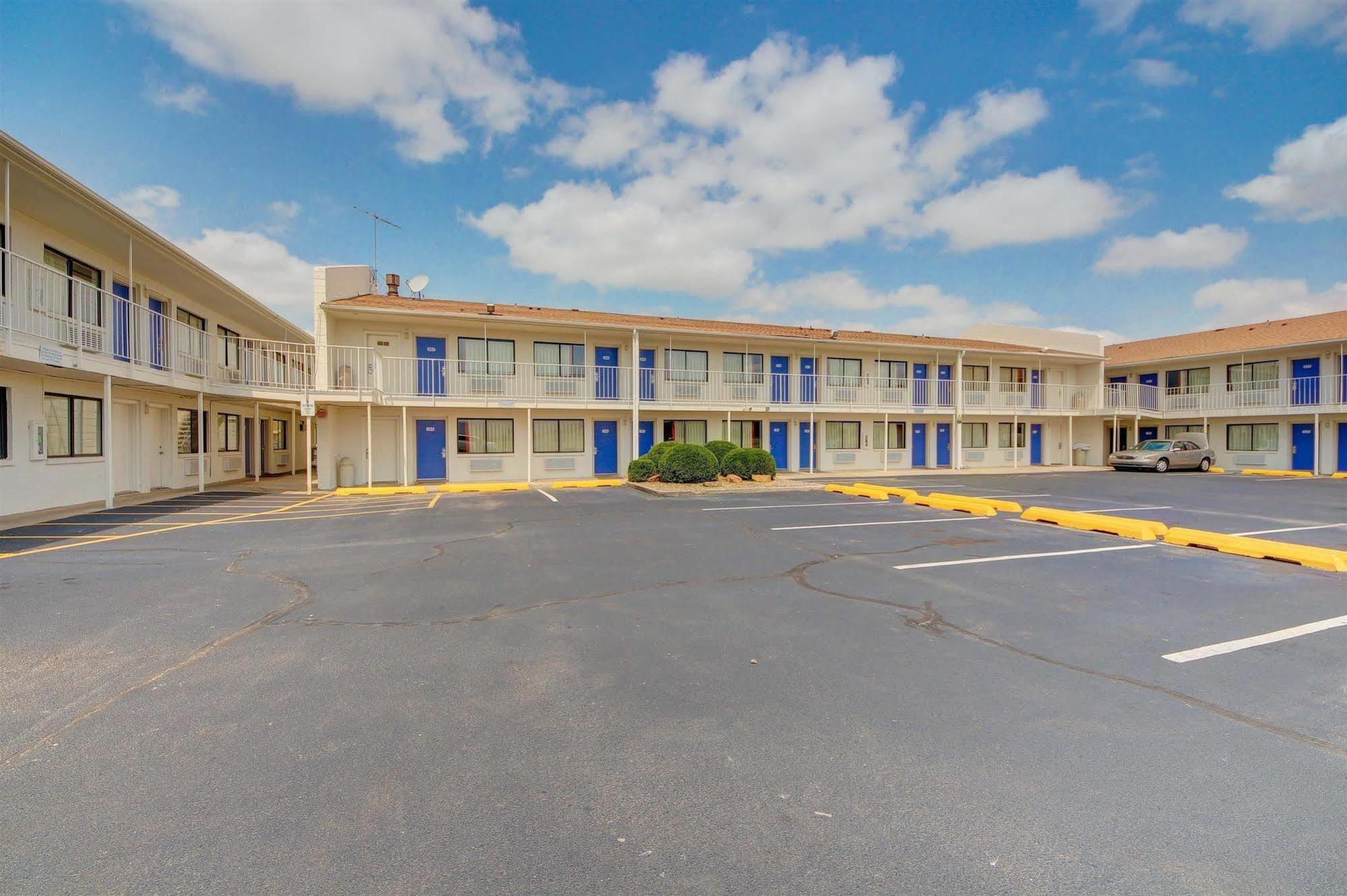 Motel 6 - Oklahoma City Airport Exterior foto